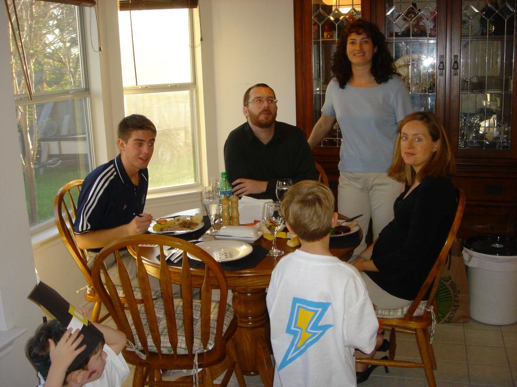 2004/11(Nov)/02(Thanksgiving)/1024x768_2004-11-25 17-43-09.JPG